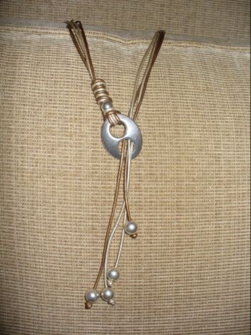 COLGANTE DE CALABROTE